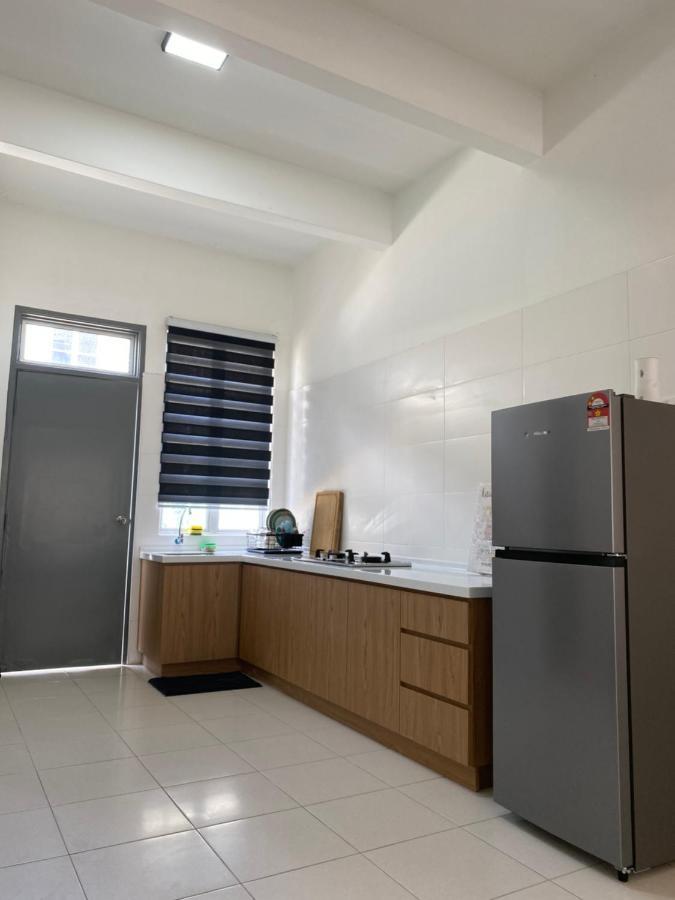 Cempaka Homestay Soga Perdana バトゥー・パハト エクステリア 写真
