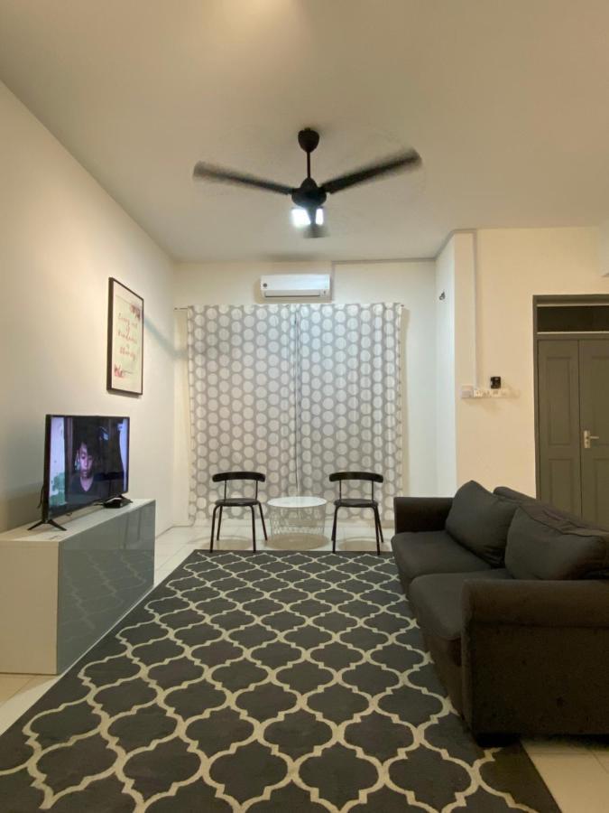 Cempaka Homestay Soga Perdana バトゥー・パハト エクステリア 写真