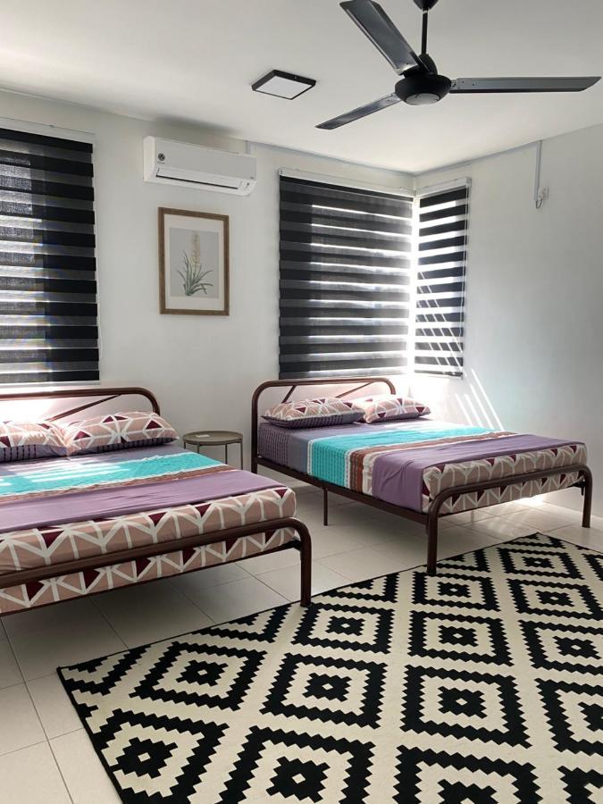 Cempaka Homestay Soga Perdana バトゥー・パハト エクステリア 写真