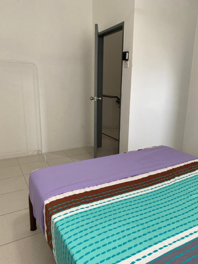 Cempaka Homestay Soga Perdana バトゥー・パハト エクステリア 写真